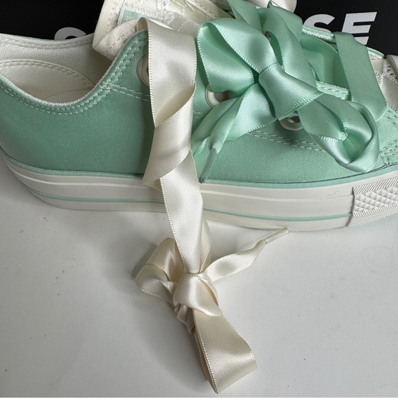 Chuck Taylor Converse Women Sz 7 Aloe Green Matte All Star Lift Platform shoe - Picture 5 of 10